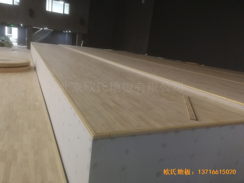 �ӱ��е�ƽһ���������_�w��ľ�ذ���O(sh��)����1