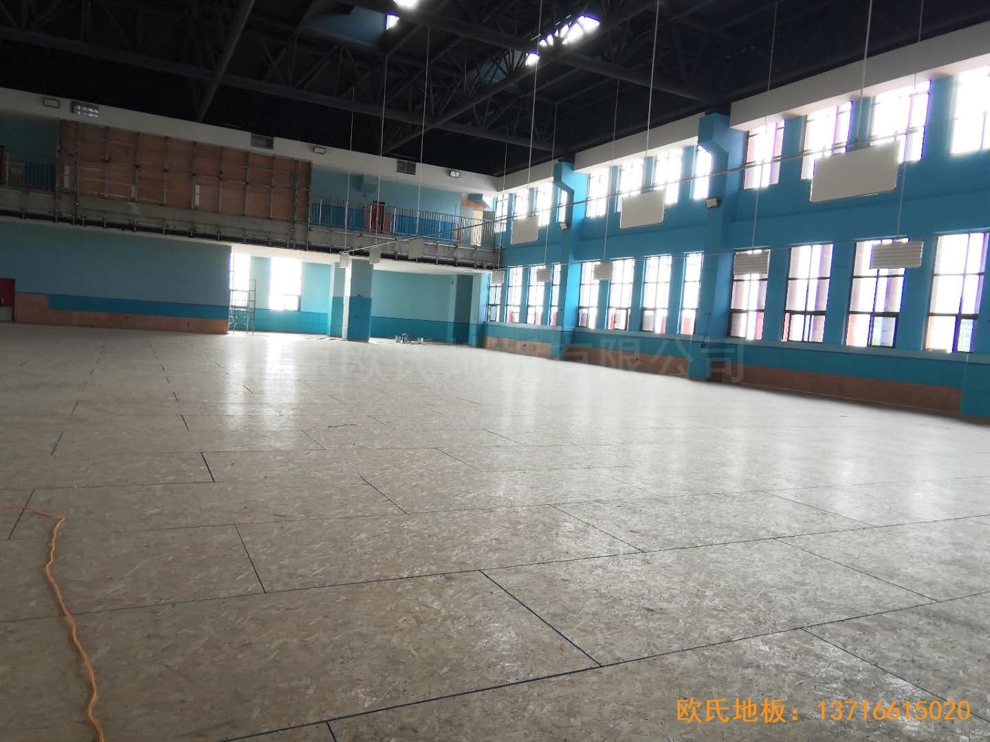 ����������С�W(xu��)A�^(q��)�w���^�\�ӵذ尲�b����0