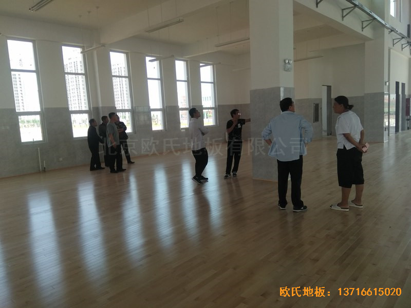 ɽ�|մ��������(sh��)�(y��n)С�W(xu��)�w���^�w��ľ�ذ尲�b����4