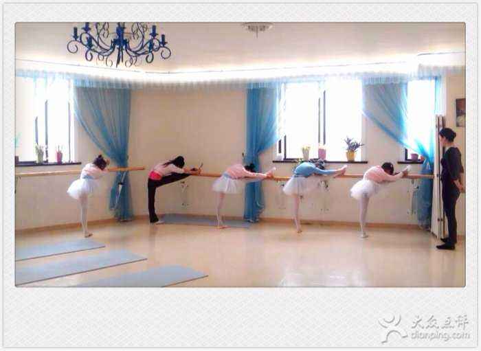 8�N���ɻ�ȱ�Č��I(y��)�赸�ҵĻ��A(ch��)�����O(sh��)��